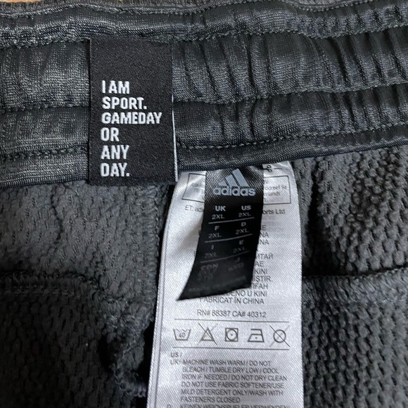 Adidas sweatpants - Picture 4 of 4